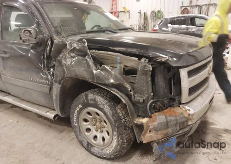 2010 Chevrolet Silverado 1500 Lt z USA, uszkodzony, nr VIN 3GCRKSEA8AG162891